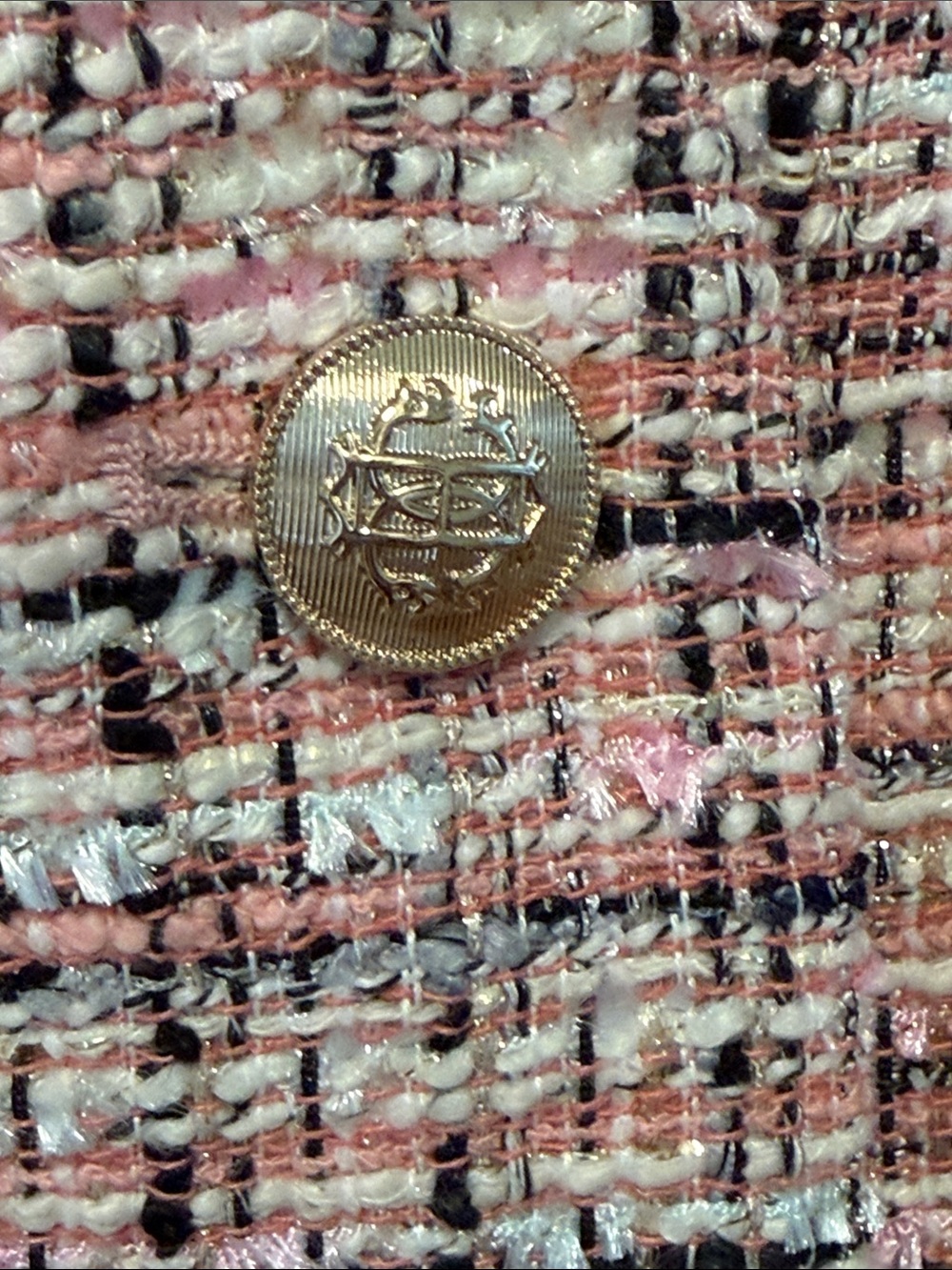 Elie Tahari Pink Tweed Boxy Blazer with Gold Buttons - Picture 4 of 8